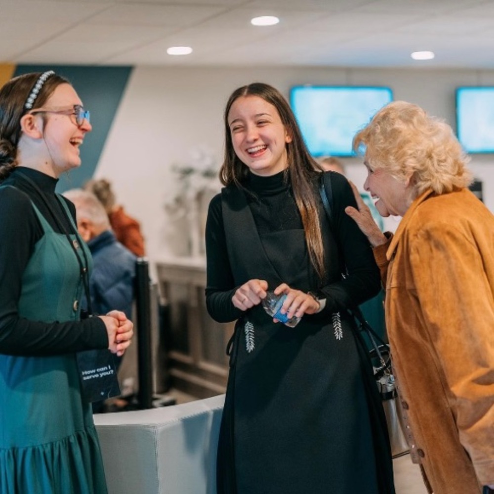 Meet your Posher, Reagan